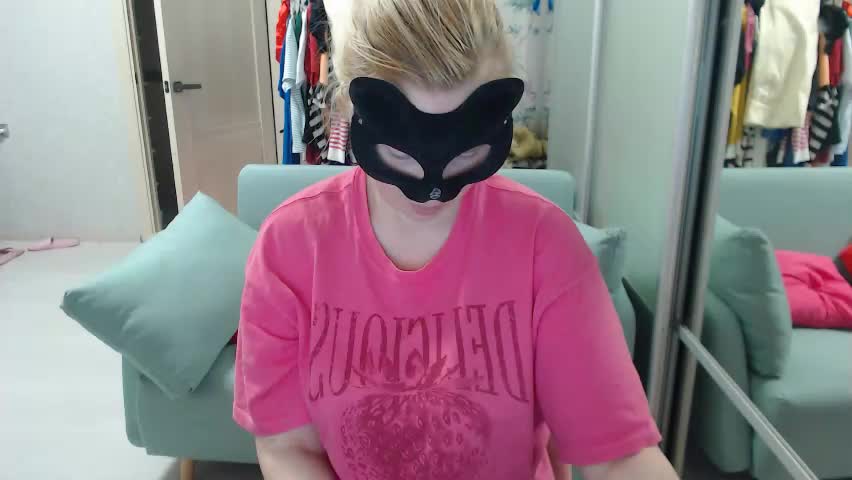 emily_york18 Adult Chat April 24, 2026