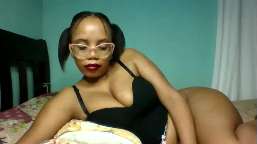 pretty_zara Adult Chat April 24, 2026