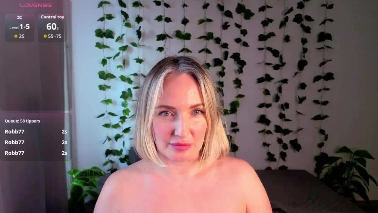 MonikaFoxys Adult Chat April 24, 2026