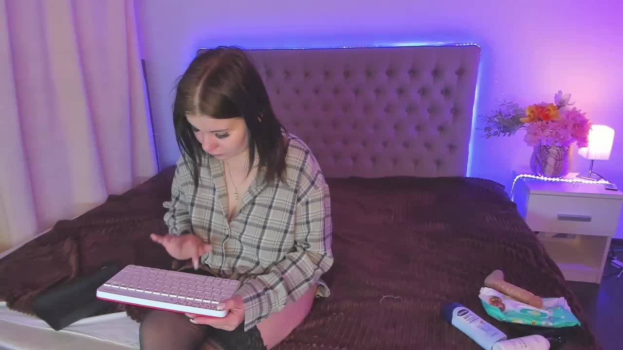 AmandaHope Adult Chat April 24, 2026