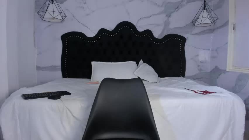 amy_bigtitss Adult Chat April 24, 2026