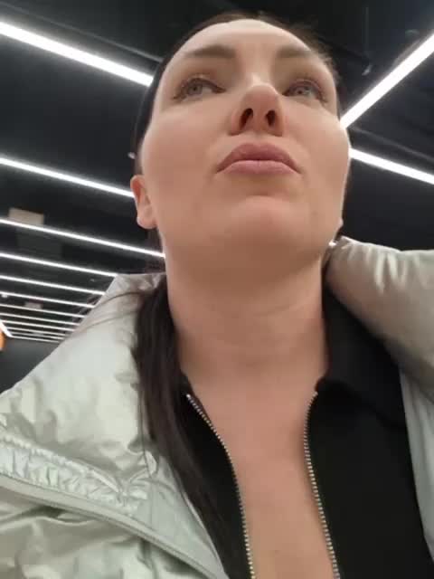 Mrs_Di Adult Chat April 24, 2026