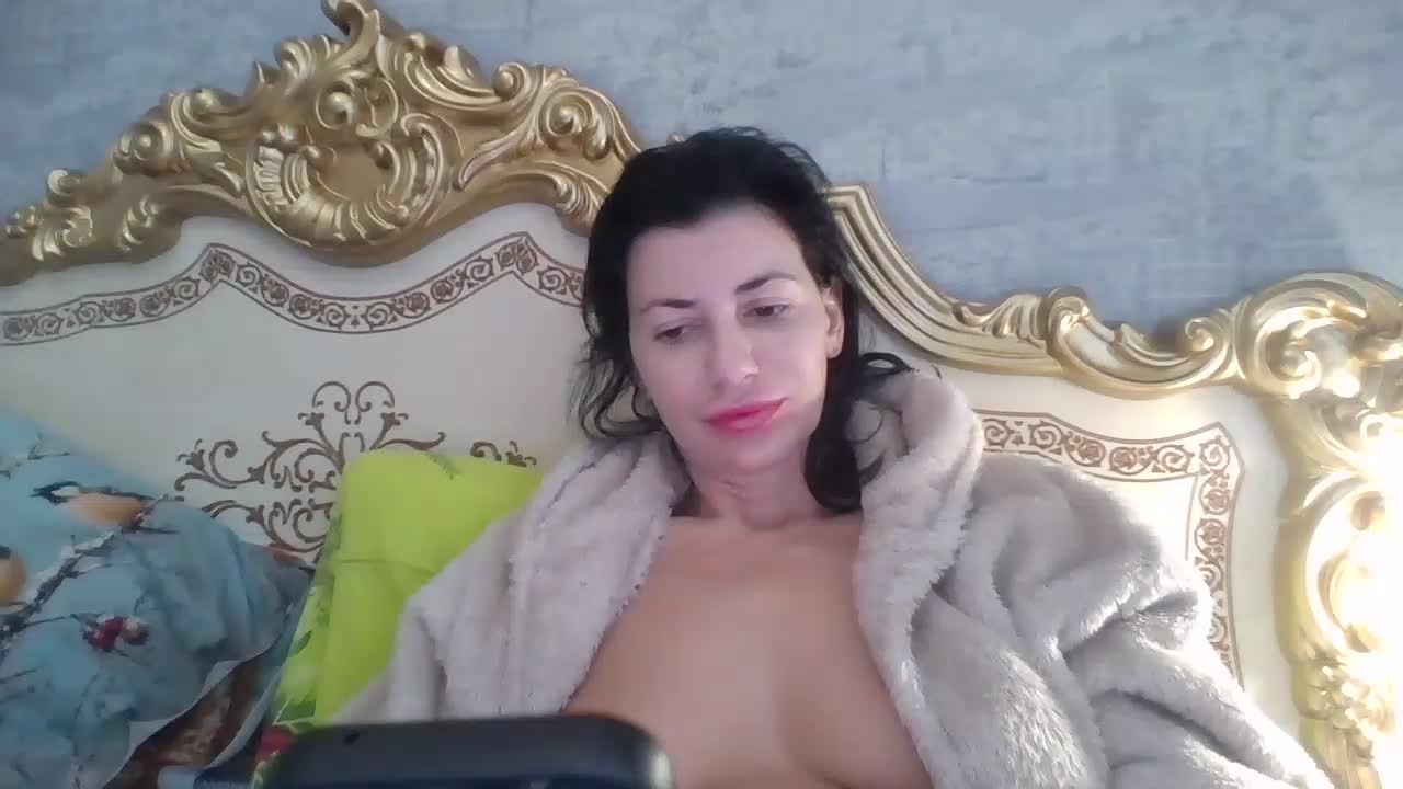 Rosalinda37 Adult Chat April 24, 2026