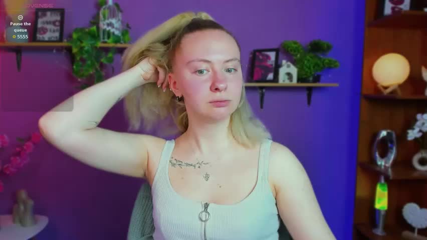 mila_glow Adult Chat April 24, 2026