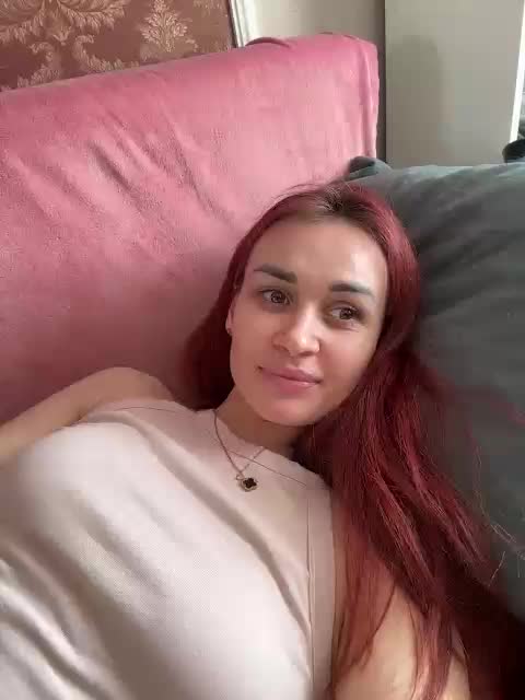 SweetQueen11 Adult Chat April 24, 2026