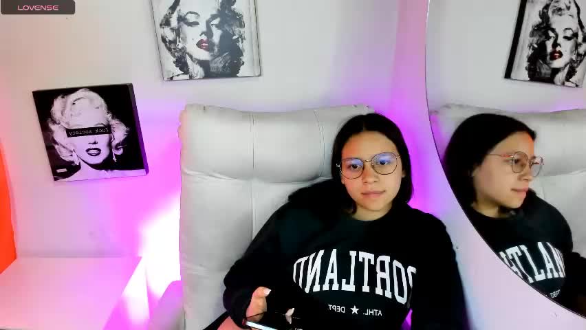samantharoldan Adult Chat April 24, 2026
