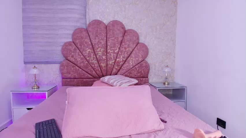 aitana_stone Adult Chat April 24, 2026
