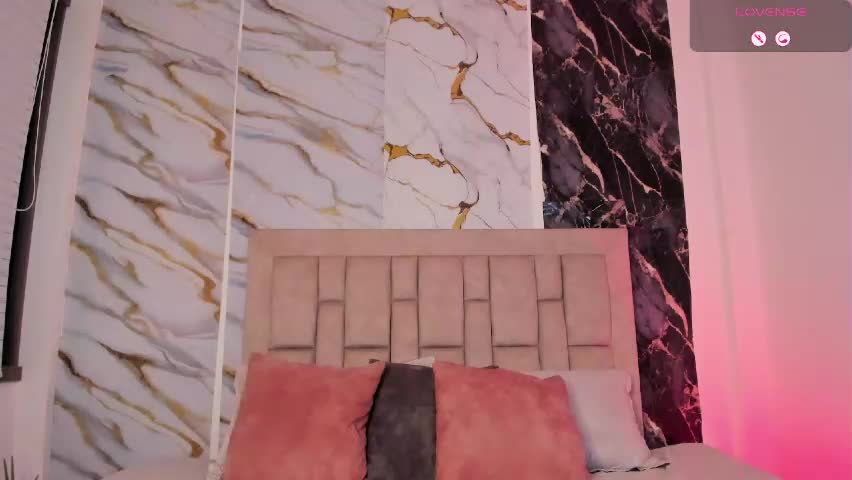 scarlet_darling26 Adult Chat April 24, 2026