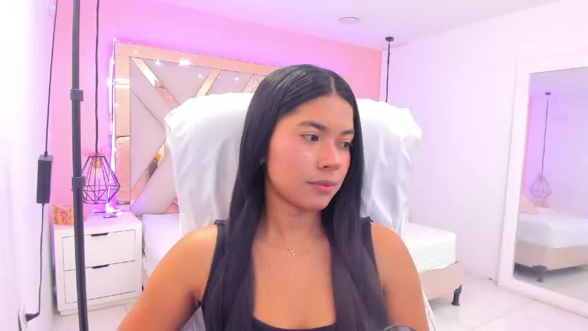 samantaa_shy Adult Chat April 24, 2026