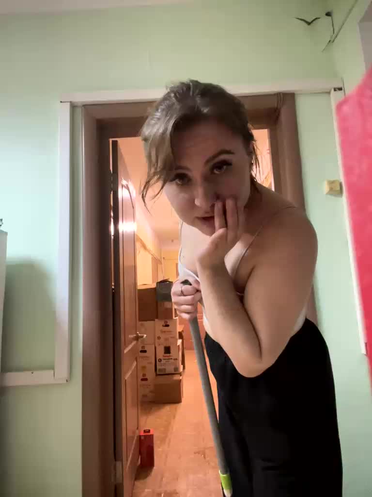 alina08 Adult Chat April 24, 2026