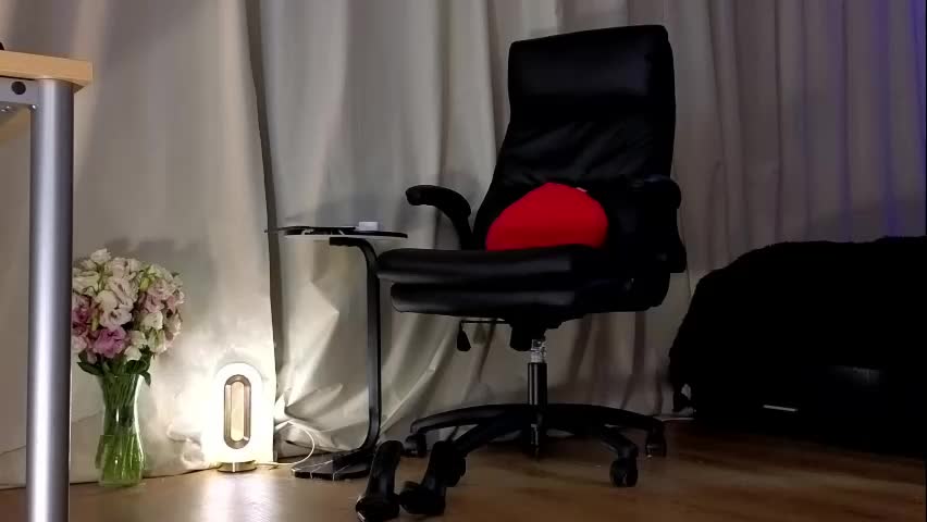mommy_goddess Adult Chat April 25, 2026