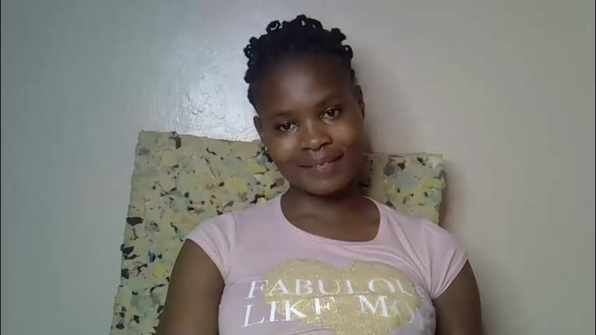 sexy_molyne Adult Chat April 25, 2026