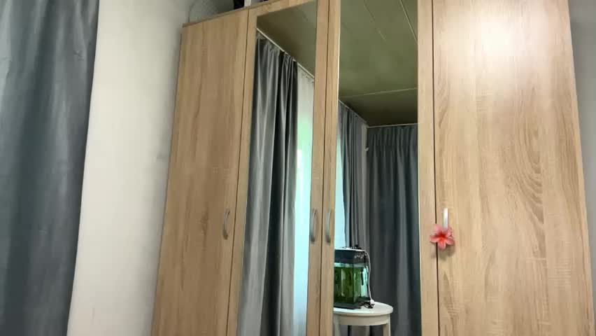 vickythammavong Adult Chat April 25, 2026