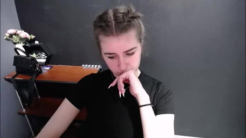 moon_sirennn Adult Chat April 25, 2026