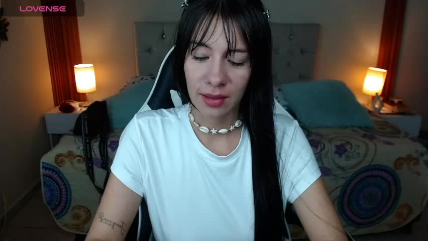 emiily_skinny Adult Chat April 25, 2026