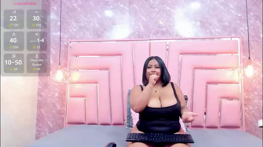 luu_adams Adult Chat April 25, 2026