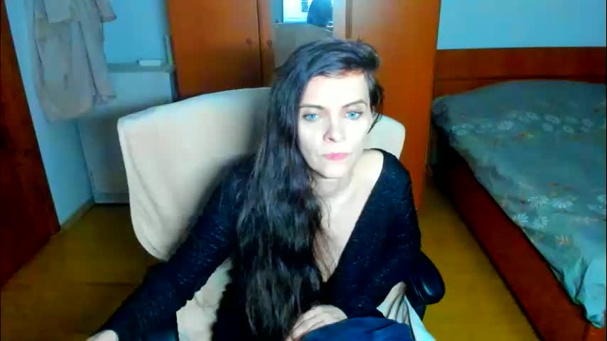 sexqueen1111 Adult Chat April 25, 2026
