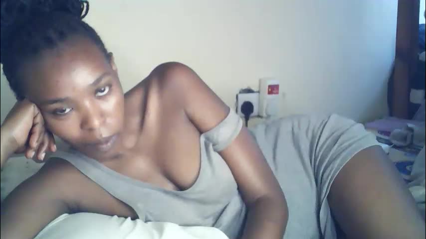 sexxy_curvy23 Adult Chat April 25, 2026