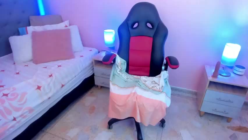 ashley_moonle Adult Chat April 25, 2026