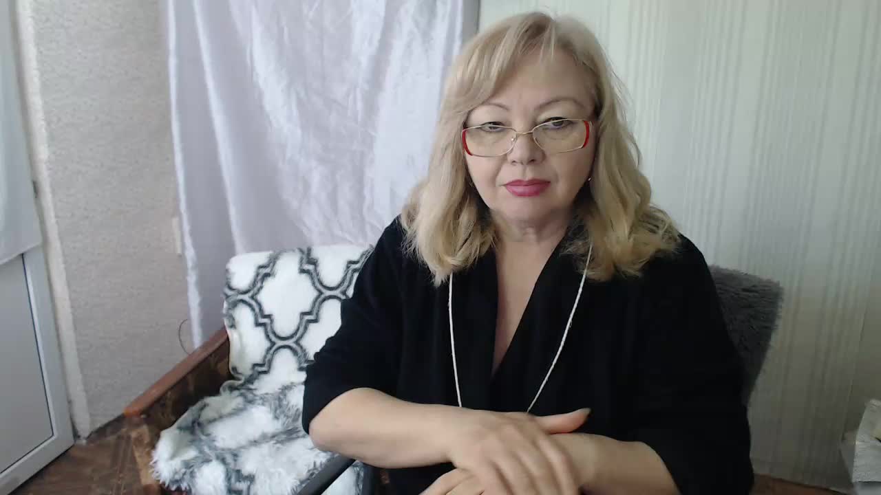 EvelynLoveShy Adult Chat April 25, 2026