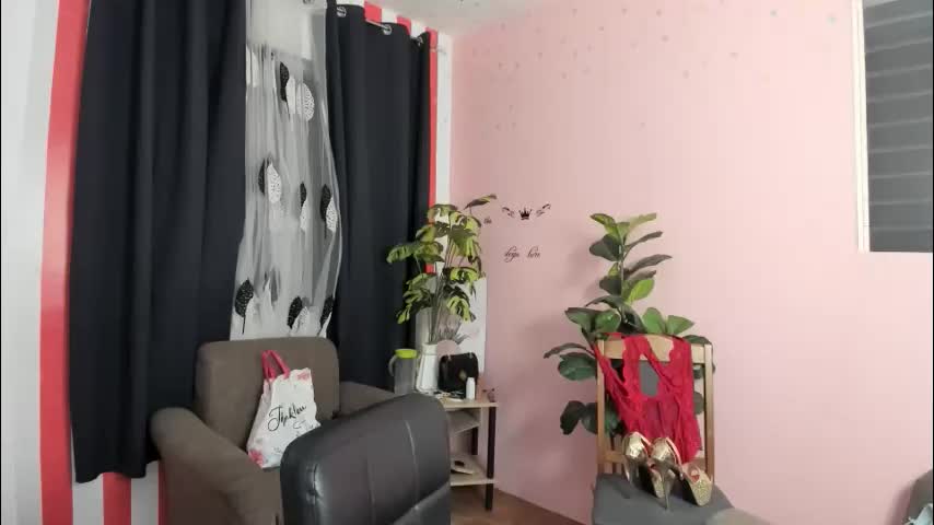 slut_stella69 Adult Chat April 25, 2026