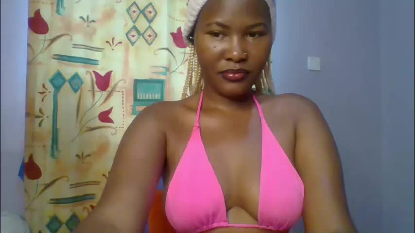 lovelyy_dreams Adult Chat April 25, 2026