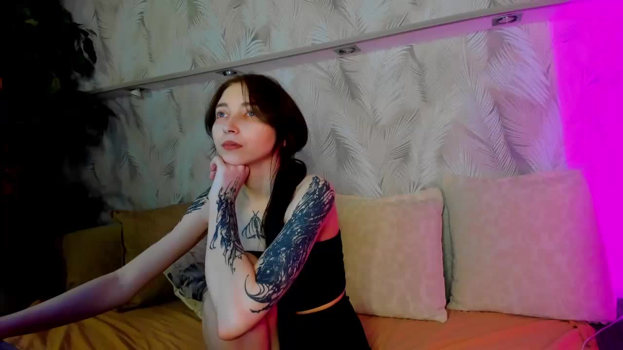 Ellen-Hops Adult Chat April 26, 2026