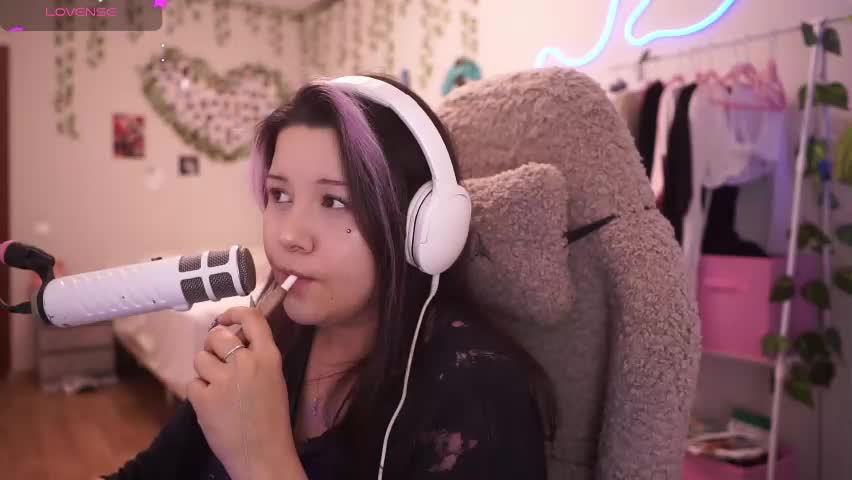 roxysuh Adult Chat April 26, 2026