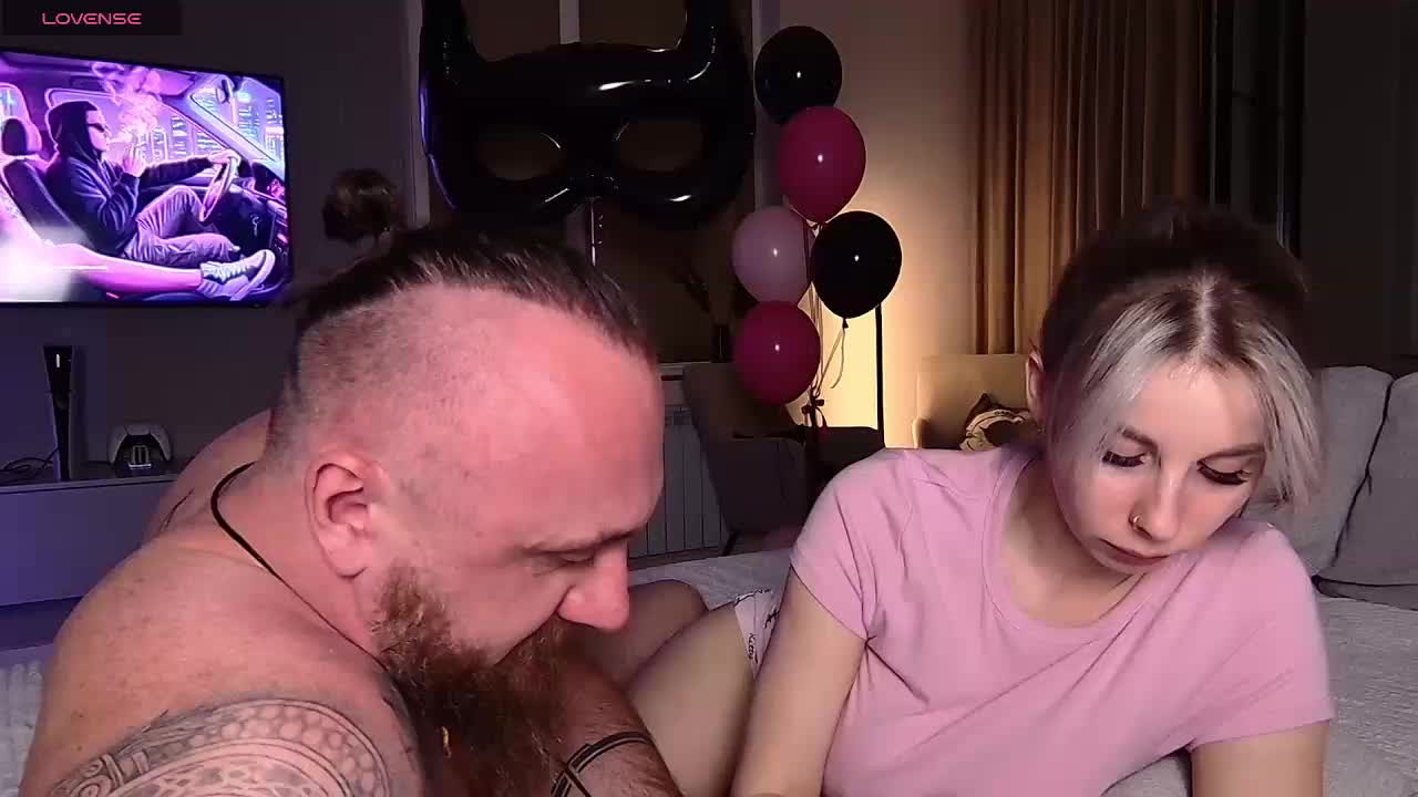 NIKI7377 Adult Chat April 26, 2026