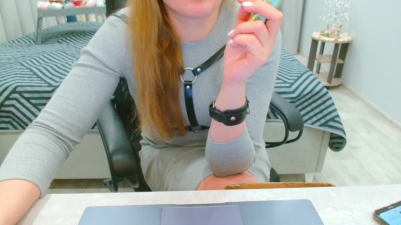 JuicyGloss Adult Chat April 26, 2026
