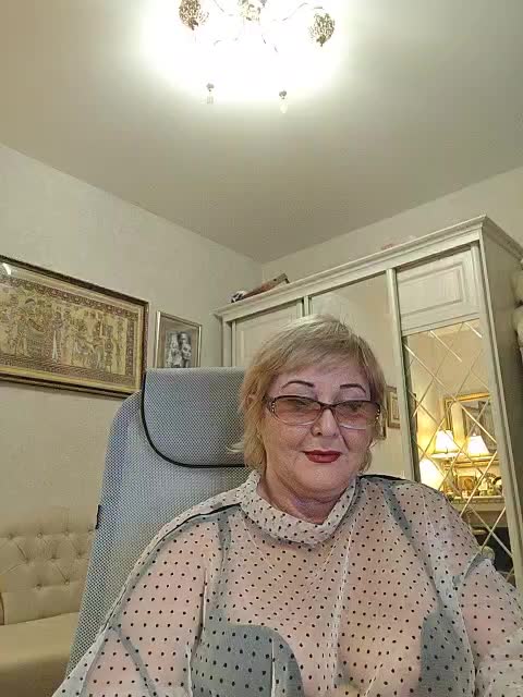 KarinkaSweet Adult Chat April 26, 2026
