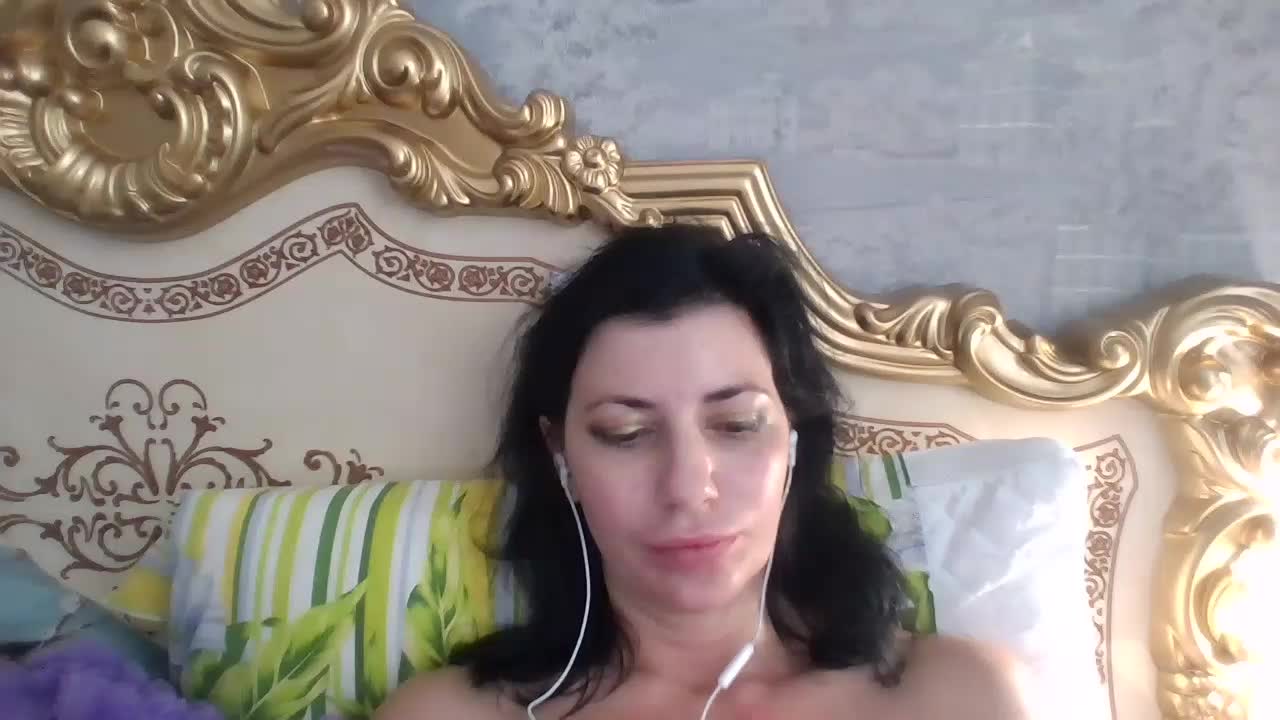 Rosalinda37 Adult Chat April 26, 2026