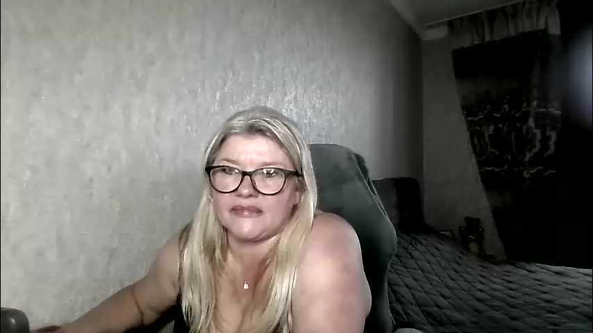 diana_49 Adult Chat April 27, 2026