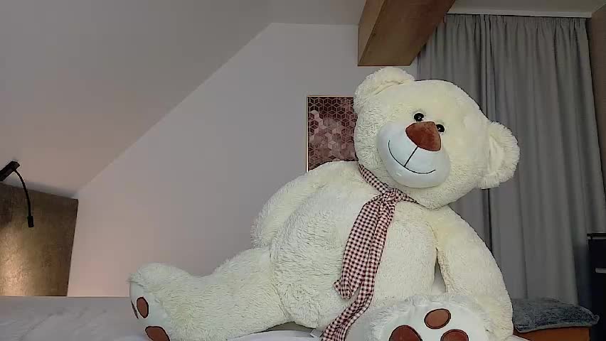 strawberrye7 Adult Chat April 27, 2026