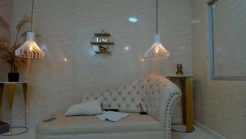 caamii_sweett Adult Chat April 27, 2026