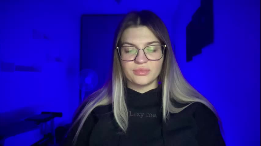 crystalblush01 Adult Chat April 27, 2026