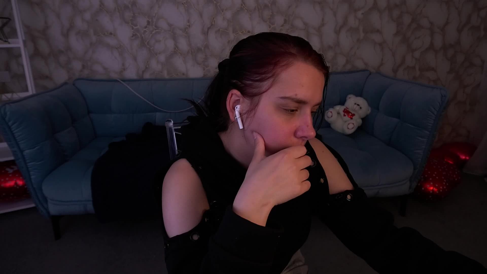 LiviaShy Adult Chat April 27, 2026
