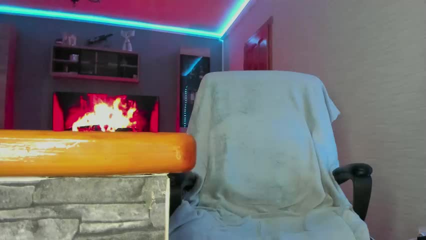 mistressellie Adult Chat April 27, 2026