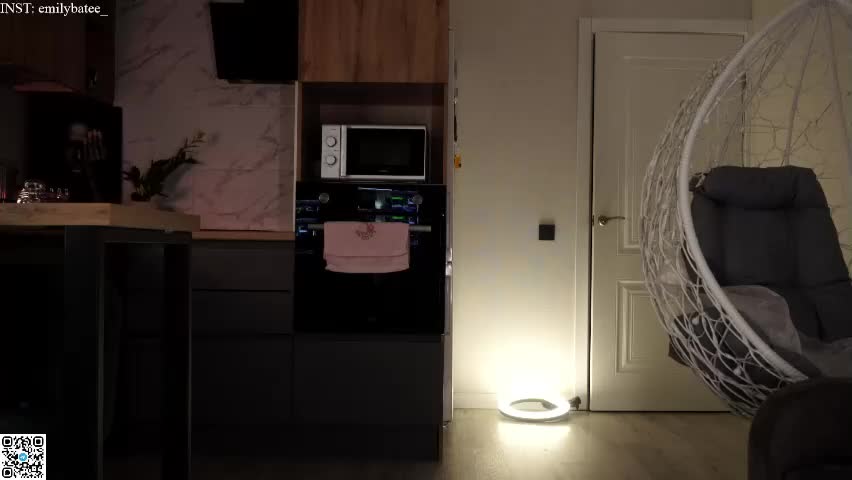 emilybatee Adult Chat April 27, 2026