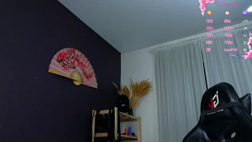 hotlaracroft Adult Chat April 27, 2026