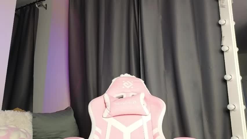 _eva_queen Adult Chat April 27, 2026