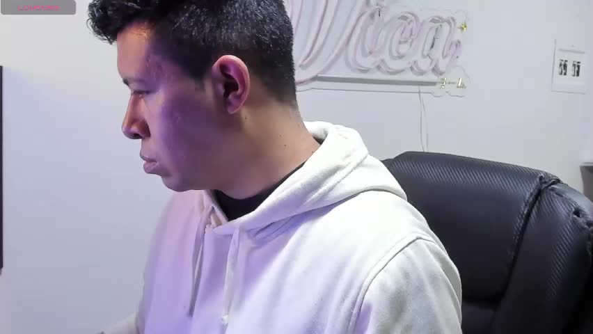 _mr_panda_ Adult Chat April 27, 2026