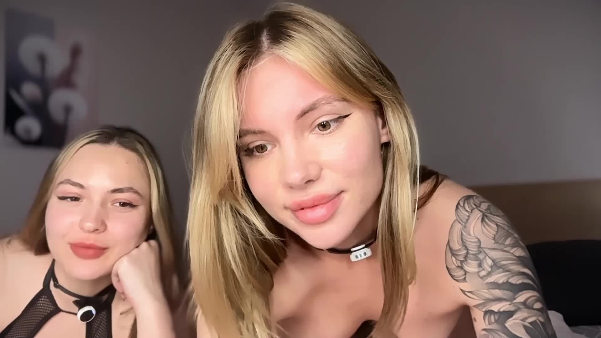 VelvetTwins Adult Chat April 27, 2026