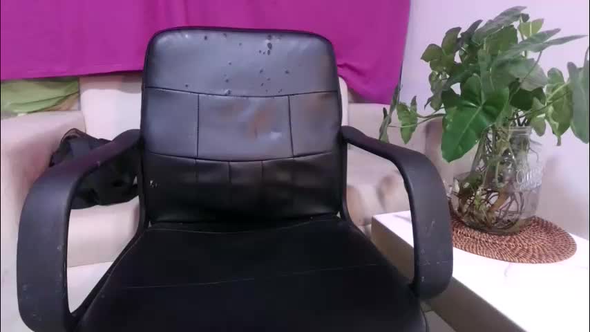 emma______1996 Adult Chat April 27, 2026