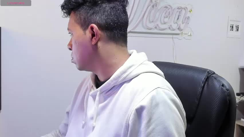 _mr_panda_ Adult Chat April 27, 2026