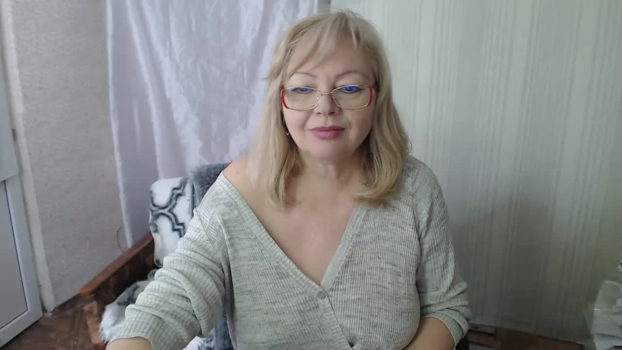 EvelynLoveShy Adult Chat April 27, 2026