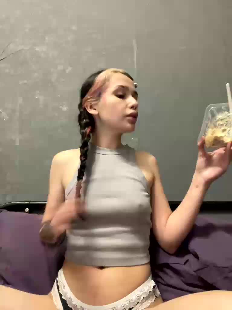 camillaa Adult Chat April 27, 2026