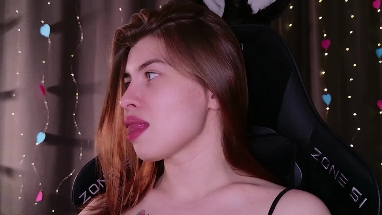 inside_tori Adult Chat April 27, 2026