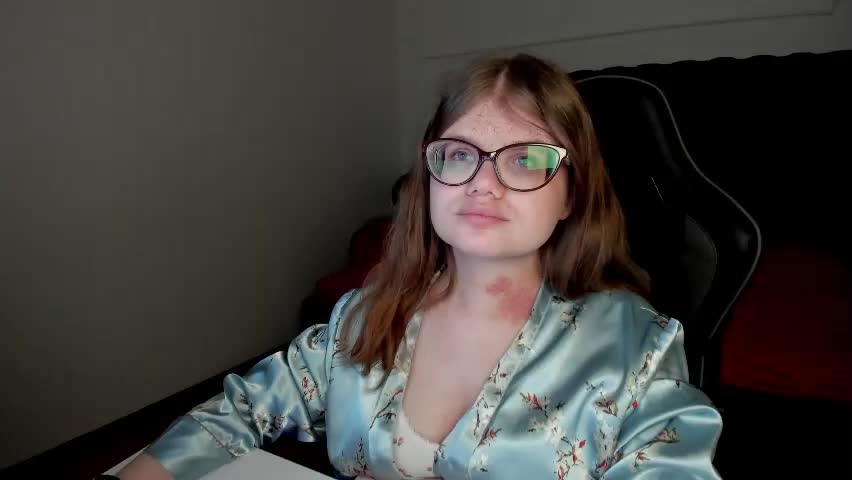 chloehalses Adult Chat April 27, 2026
