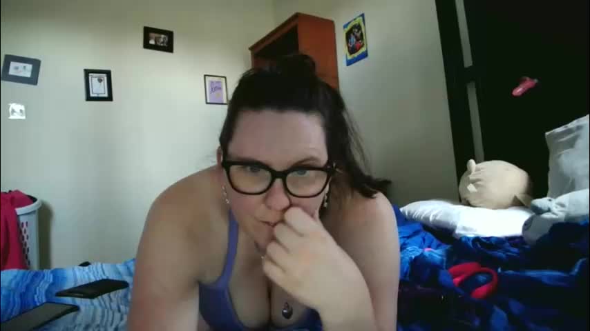fuzzypeaches87 Adult Chat April 27, 2026